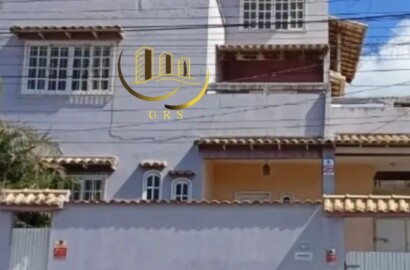 CASA À VENDA EM SÃO PEDRO DA ALDEIA-RJ.