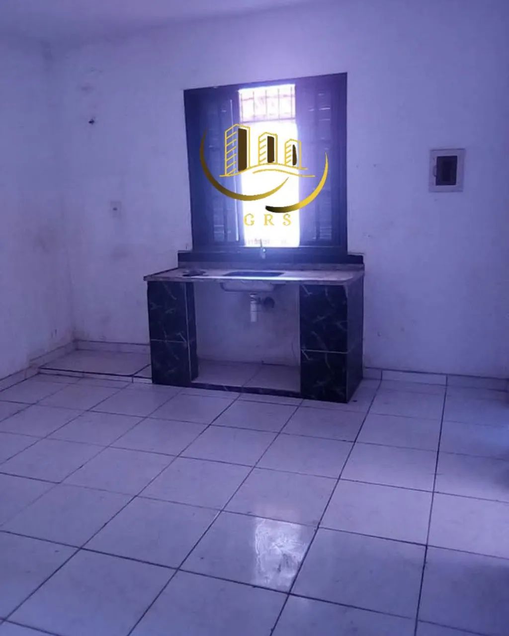 CASA À VENDA NO JARDIM ESPERANÇA CABO FRIO RJ.