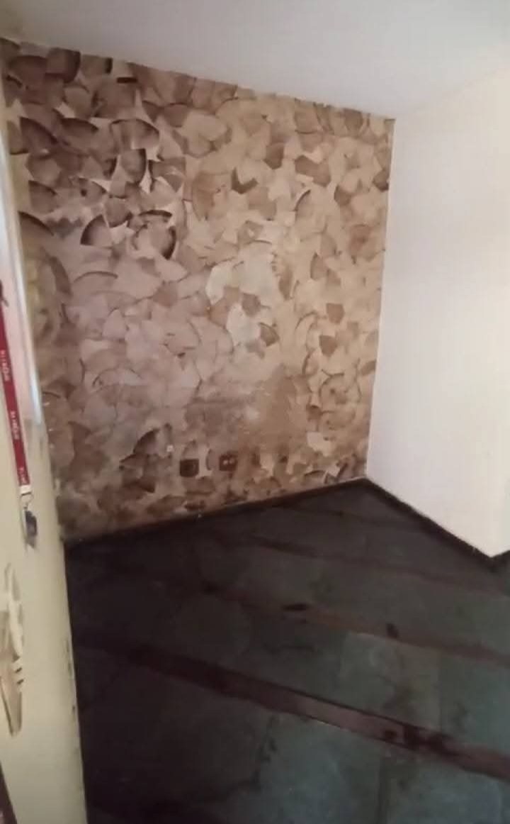 CASA À VENDA NA ESTRADA DOS PASSAGEIROS PORTO DO CARRO EM SÃO PEDRO DA ALDEIA-RJ.